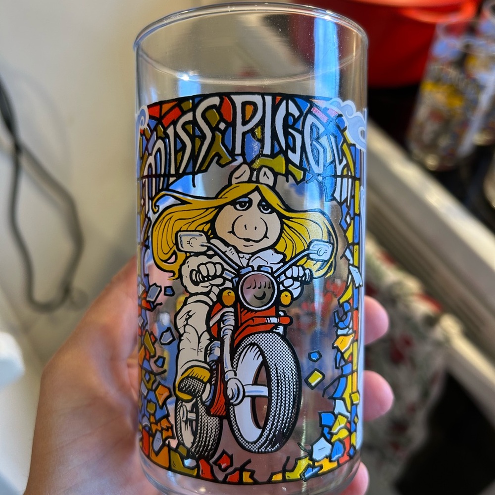 Disney muppets Miss Piggy Muppet caper vintage McDonald’s glass NWOT